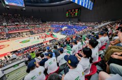 <strong>以本土企业对本土球队的支</strong>